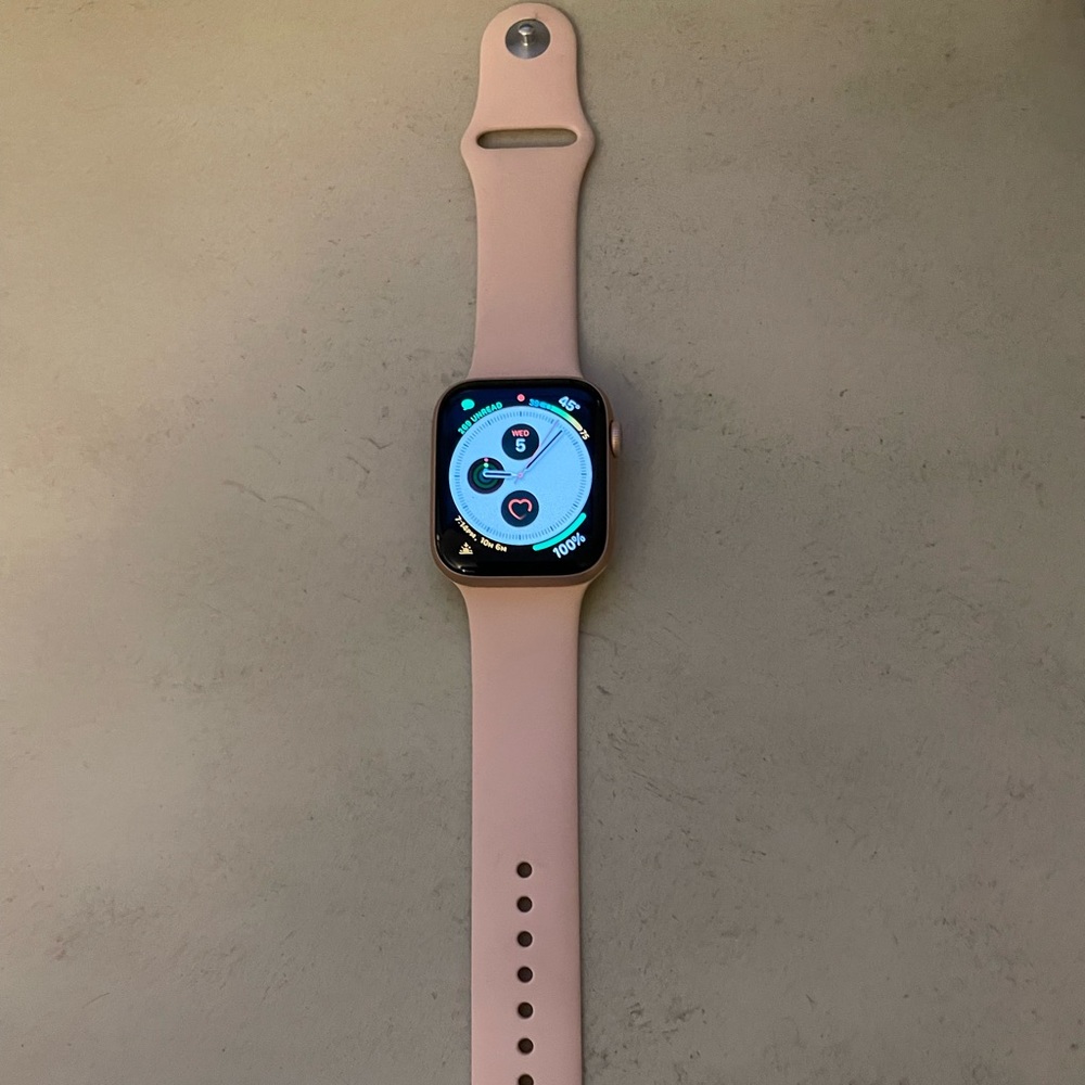 Rose gold iwatch series 6 44mm